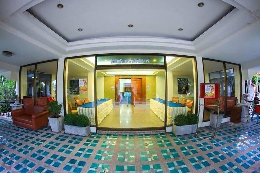 Lopburi Inn Hotel Exterior photo